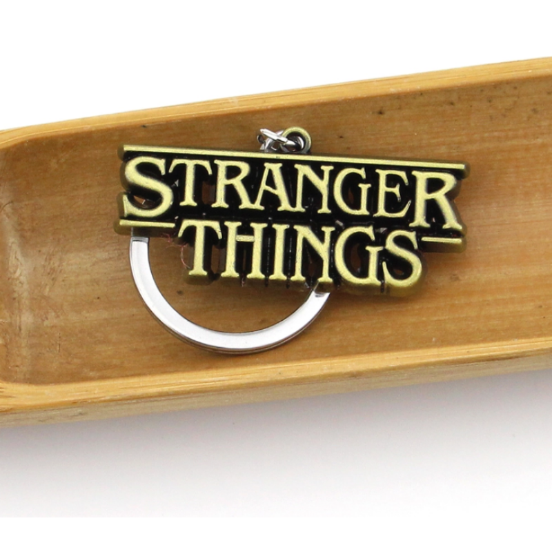 Stranger Things Arany Ötvözetű Fém Kulcstartó