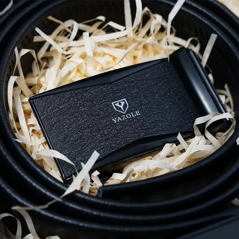 Ajándék Szett – Óra Fehér Számlappal És Öv Fekete